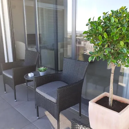 Blue Sea View - 3 Br. In Apartament *